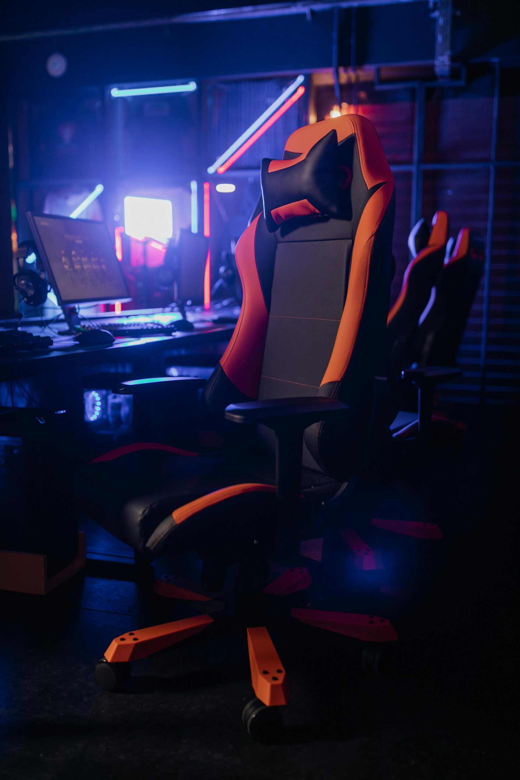 Best Gaming Chairs in India (2026) – Top Picks for Comfortable Long Gaming Sessions pexels a darmel 7862645